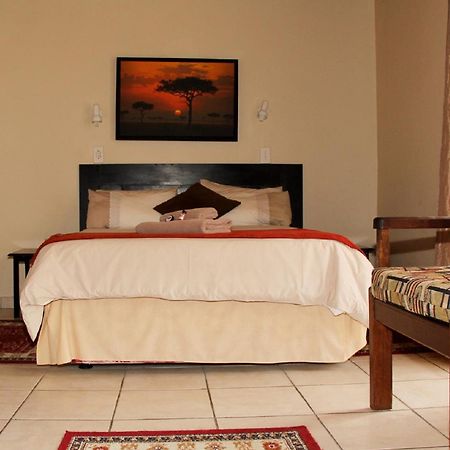 Rustenburg Guesthouse Phòng bức ảnh